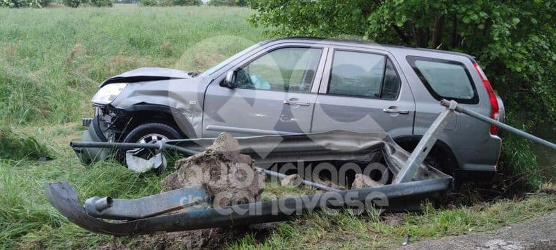 CICONIO - Incidente sulla provinciale per Feletto: Suv finisce fuori strada - FOTO e VIDEO