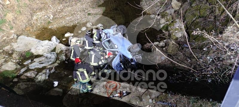 TRAGEDIA A LOMBARDORE - Precipita con la macchina giù dal ponte: morto automobilista - FOTO e VIDEO
