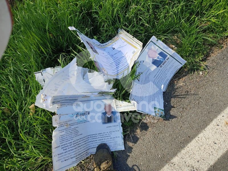 CASTELLAMONTE - Manifesti dei morti strappati e gettati nei prati: caccia al vandalo senza rispetto di Sant'Anna - FOTO