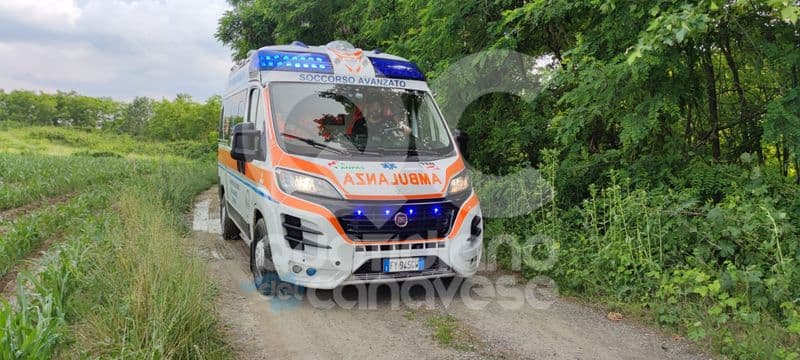 CORTEREGGIO - Si tuffa nel torrente Orco e sbatte sulle rocce: ragazzino finisce in ospedale - FOTO