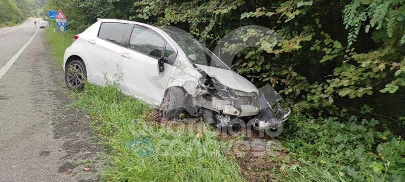 TORRE CANAVESE - Scontro tra due auto vicino allo svincolo per la Pedemontana: ferita una donna - FOTO