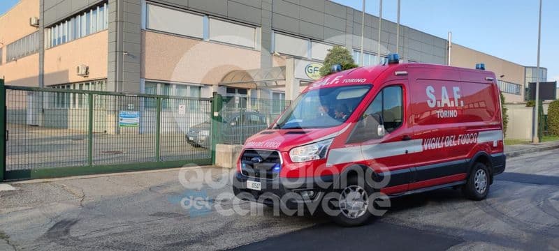 TRAGEDIA A CHIVASSO - Incidente sul lavoro in via Parigi: morto un operaio - FOTO e VIDEO