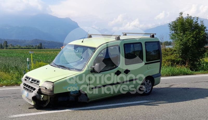 SCONTRO ALLE PORTE DI IVREA - Sette persone coinvolte nell'incidente sulla pedemontana tra Samone e Colleretto Giacosa - FOTO