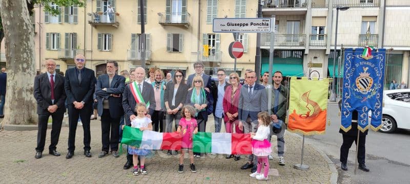 RIVAROLO CANAVESE - L'allea alberata del centro intitolata a Giuseppe Ponchia - FOTO e VIDEO