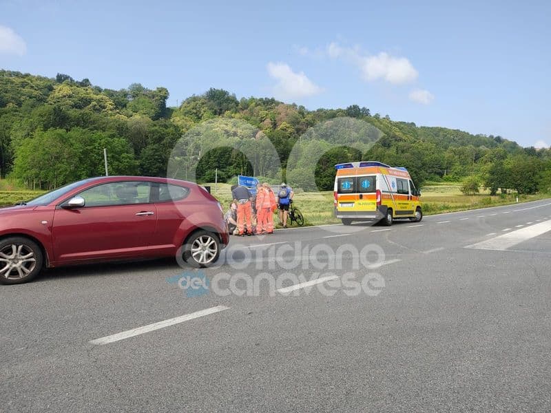 SCARMAGNO - Investita da un'auto mentre è in bici: ciclista trasportata in ospedale - FOTO