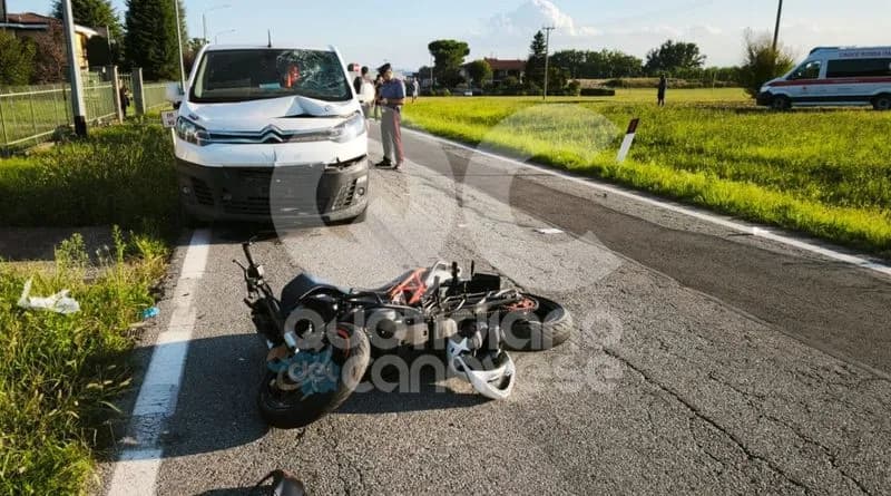 AGLIE'-BAIRO - Brutto incidente sulla provinciale, moto contro furgone: centauro 25enne elitrasportato al Cto - FOTO e VIDEO