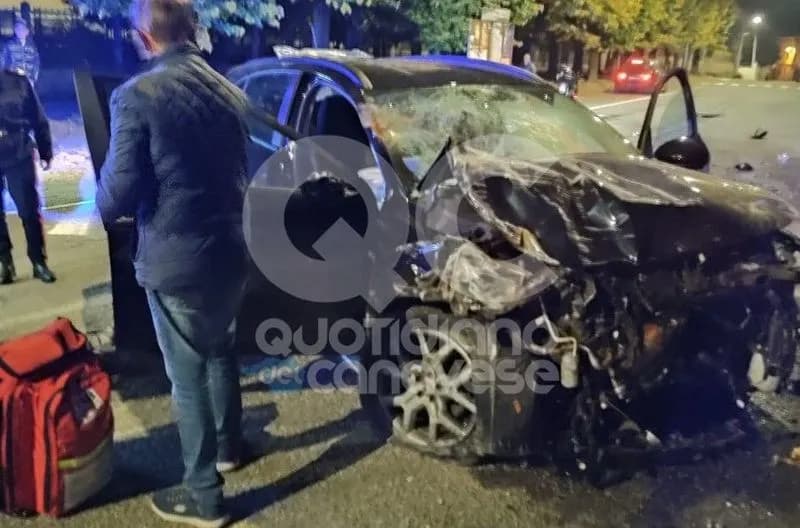 AGLIE' - Si schianta contro la recinzione di una casa, automobilista di Cuorgnè elitrasportato al Cto - FOTO