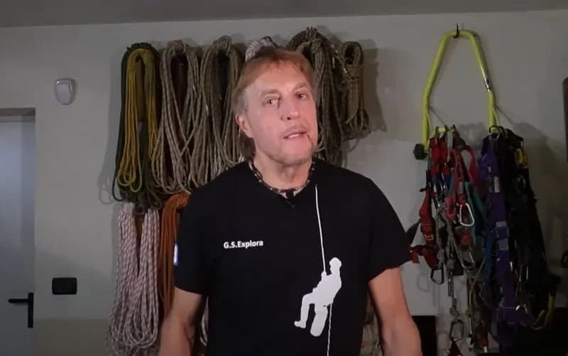 BARBANIA - Lo speleologo Marco Massola ferito nell'Abisso Paperino: corsa contro il tempo per salvarlo - FOTO