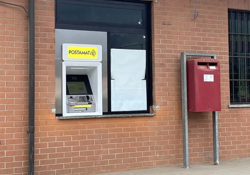 BOLLENGO - Operativo con due anni di anticipo il nuovo Postamat