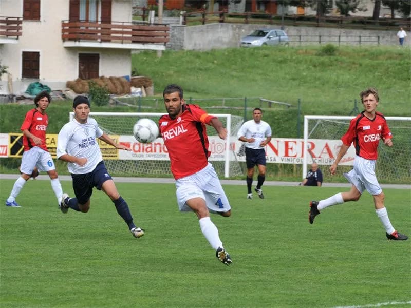 CALCIO - Luci e ombre per le formazioni del Canavese: Borgaro retrocesso, Ivrea e Rivarolese sognano ai playoff