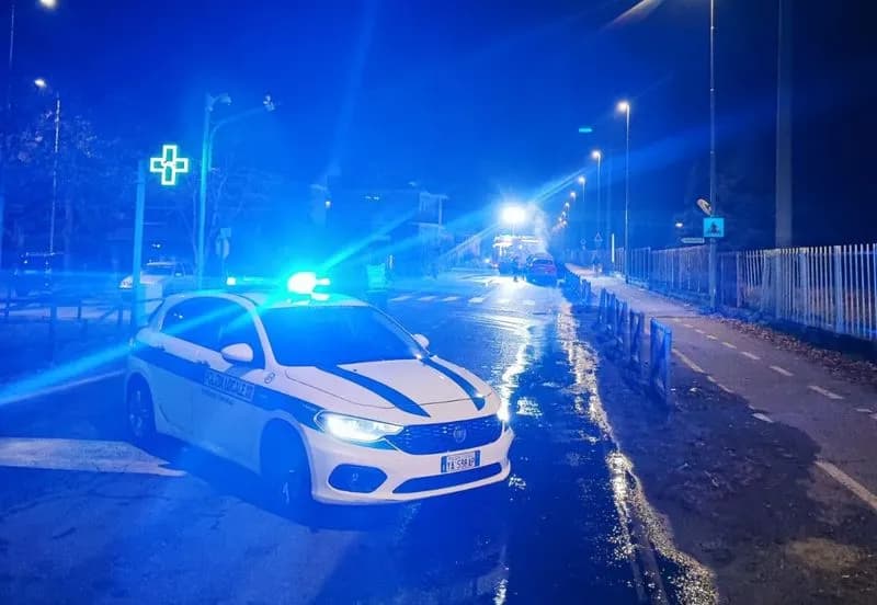 BORGARO - Scontro auto-moto in via Lanzo: centauro ferito