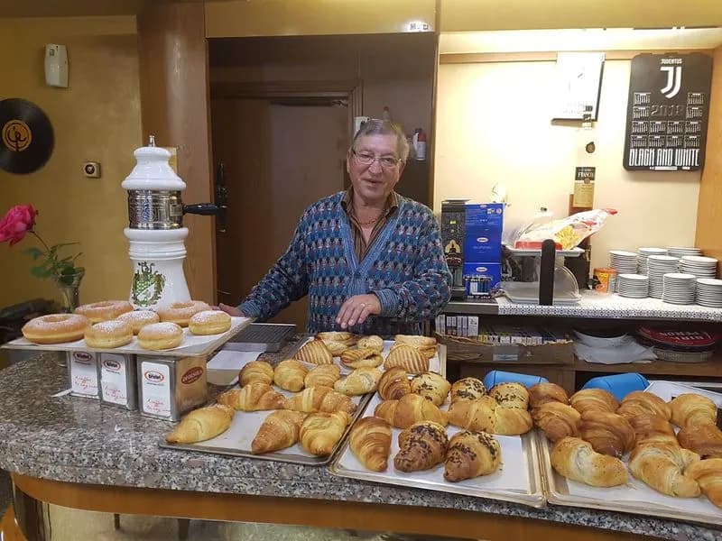 BUSANO - Addio a Tolomeo Del Grippo, titolare del bar Roma e figura di riferimento della comunità