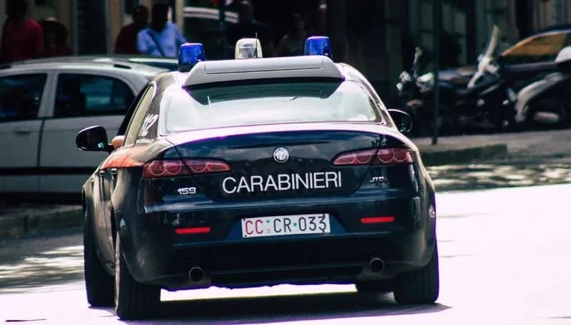 CALUSO-RIVAROLO CANAVESE - Furti nelle case, due ladri arrestati dai carabinieri