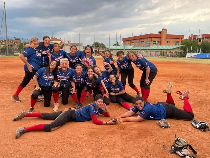 CASTELLAMONTE - Le ragazze del softball pronte alla volata finale, under 15 di baseball sconfitta a testa alta - FOTO