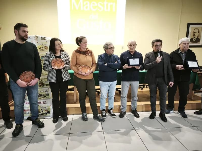 CASTELLAMONTE - Gran finale per il corso di orticoltura bio: premiati Biasibetti e il vicesindaco Medaglia - FOTO