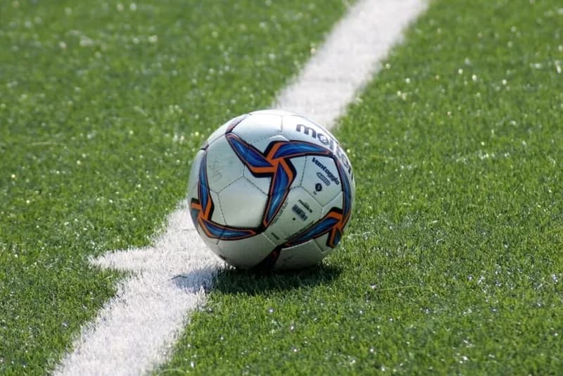 CASTELLAMONTE - Pugno in faccia al portiere avversario: Daspo di un anno al calciatore