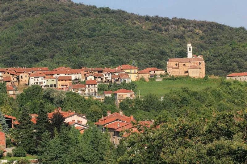 CASTELLAMONTE - A Muriaglio un welfare di prossimità: dalla Società operaia anche aiuti per spese mediche e ricoveri