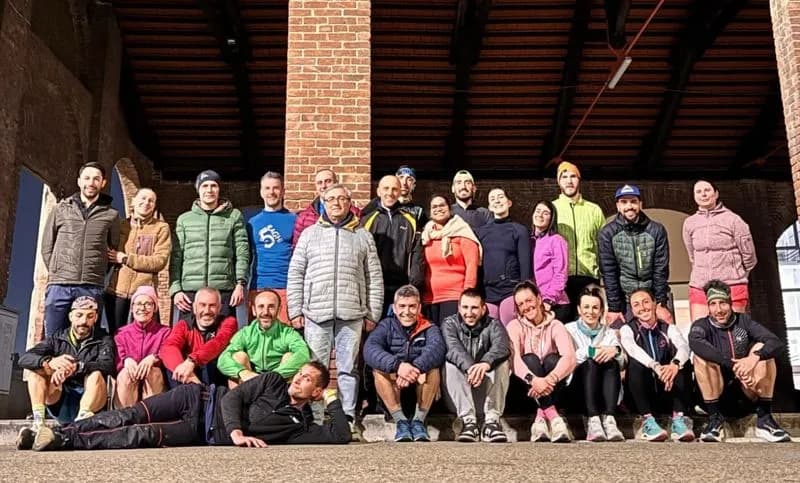 CASTELLAMONTE - La piazza del mercato diventa una palestra en-plein air per l'allenamento dei runner