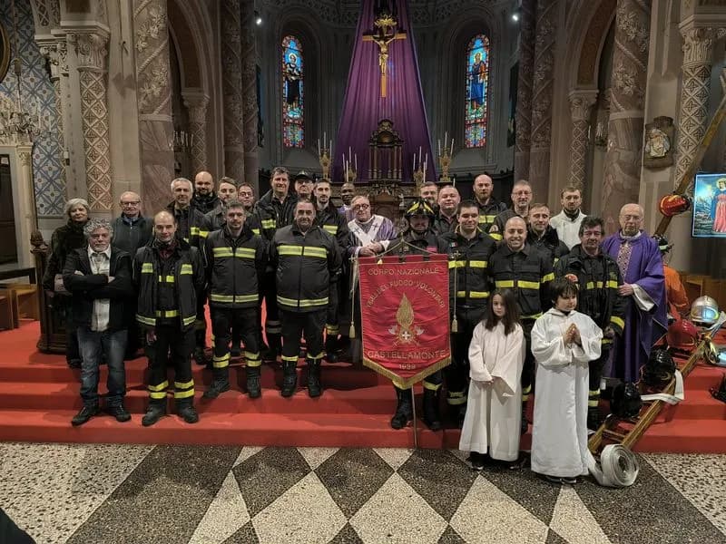 CASTELLAMONTE - Anche quest'anno i vigili del fuoco hanno celebrato la loro patrona, Santa Barbara - FOTO