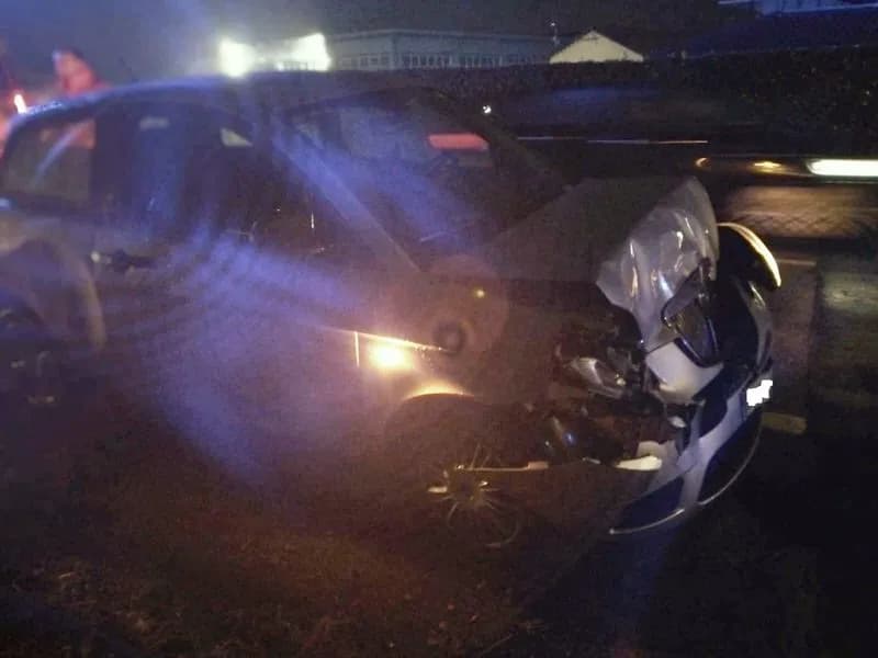 CASTELLAMONTE - Violento tamponamento in strada per Cuorgnè: intervento di 118 e carabinieri