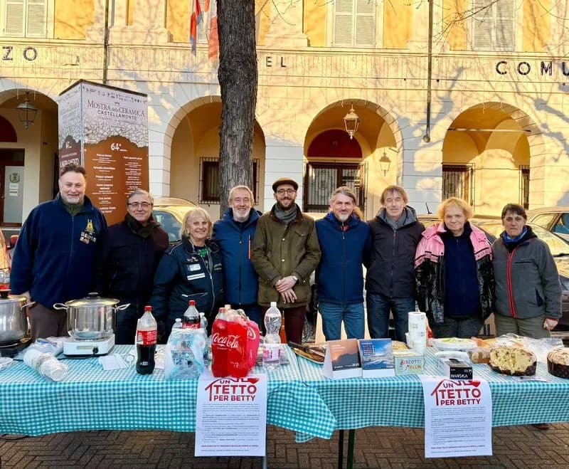 CASTELLAMONTE - Casa devastata dall'incendio: raccolti più di 3mila euro per Betty