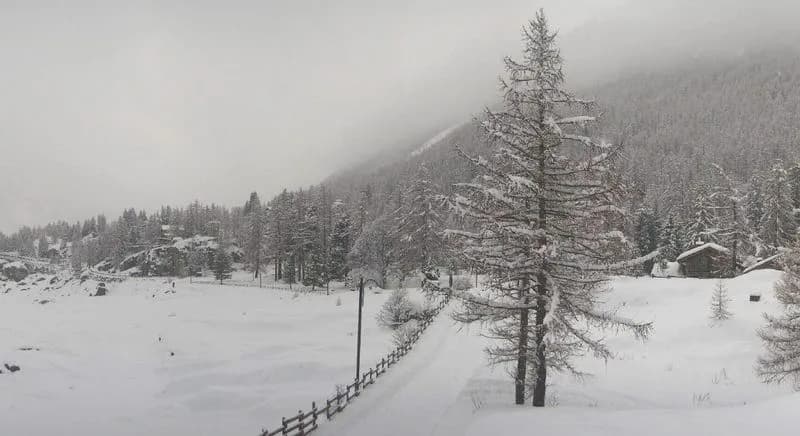 METEO CANAVESE - Nevica in montagna: 30 centimetri a Ceresole, alta Valle Soana imbiancata - FOTO