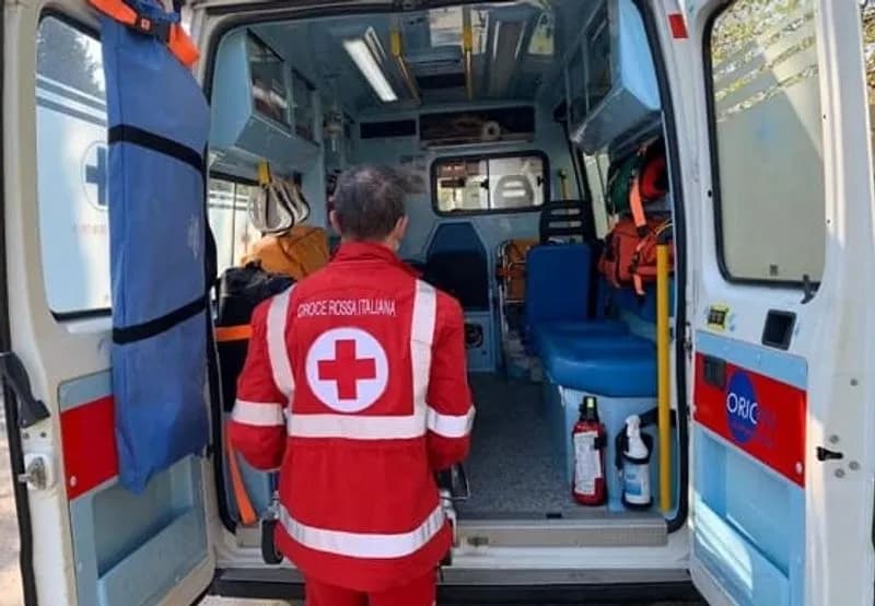 CHIVASSO - Moto contro auto a Osasio: centauro chivassese in ospedale