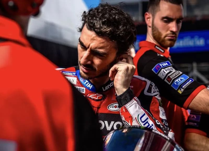CHIVASSO - Moto Gp, cade Pecco Bagnaia: rammarico nel gran premio del Brasile