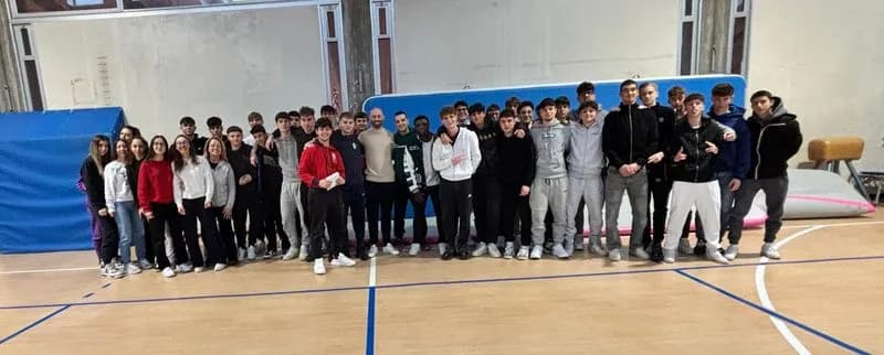 CIRIE' - Gli studenti del Fermi Galilei a lezione con l'agente sportivo Roberto Ruscone