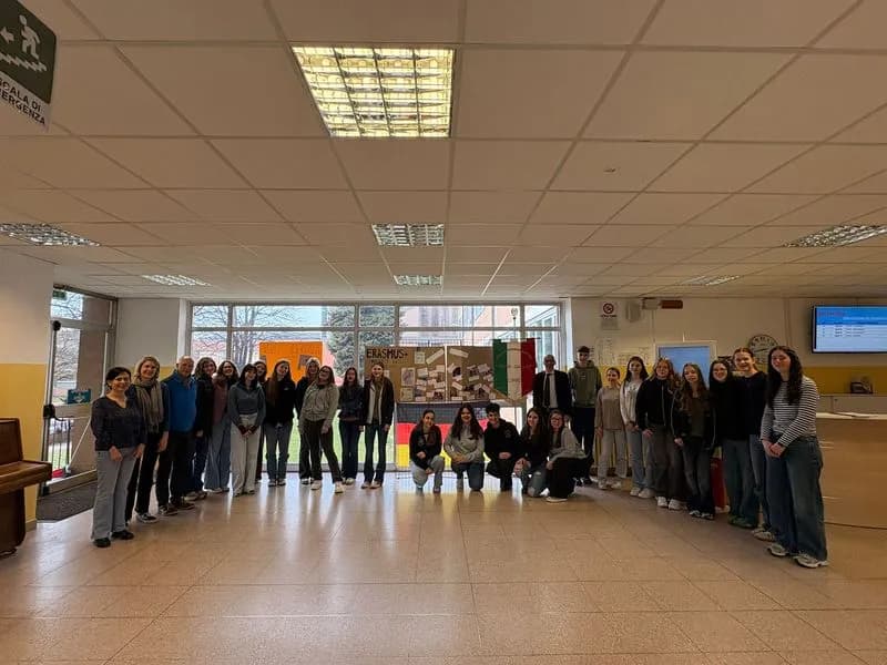 CIRIE' - Studentesse e prof dalla Germania ospiti della scuola Fermi Galilei