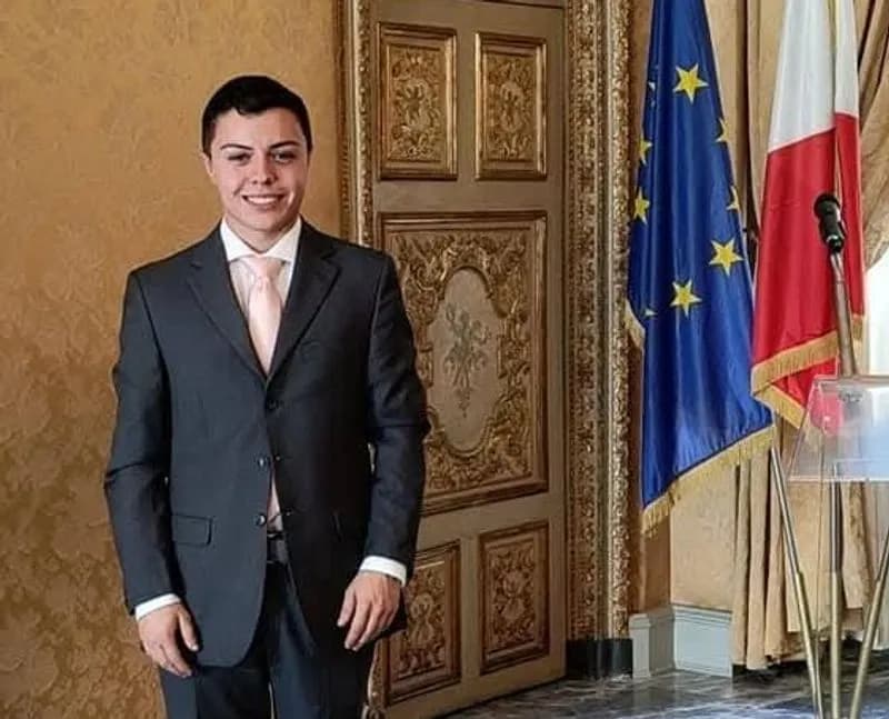 CUORGNE' - Alessandro Vicari segretario provinciale di Forza Italia Giovani