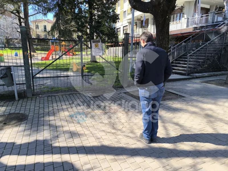 CUORGNE' - Botte tra ragazzini prima di entrare a scuola: minorenne ferito al volto finisce in ospedale - FOTO