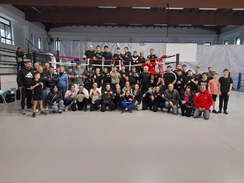 CUORGNE' - Un mare di atleti e giovani per il primo allenamento alla Skull Boxe Arena - FOTO