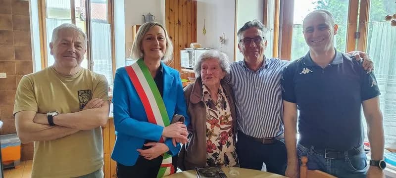 CUORGNE' - In festa per i 100 anni di Teresa «Gina» Verlucca - FOTO