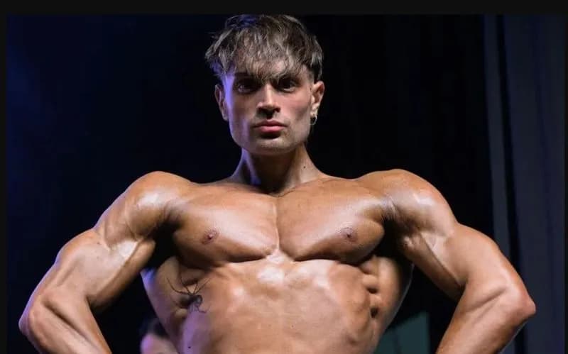 CUORGNE' - Dal mondo dello spettacolo al natural body building: Kristian Luino in finale a Mr&Miss Rimini Wellness - FOTO