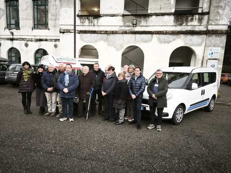 CUORGNE' - Ciss38, inaugurati i due nuovi mezzi del progetto «Pulmino Amico» - FOTO