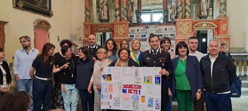 CUORGNE'-RIVAROLO CANAVESE - Concorso «L’Amico Carabiniere», premiati gli studenti - FOTO