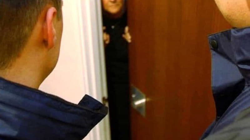 FAVRIA - Si fingono venditori di surgelati per truffare gli anziani: l'allarme del sindaco