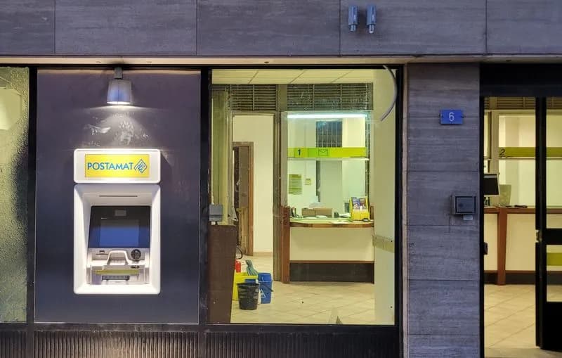 FELETTO-FRONT - Installati gli sportelli automatici alle Poste