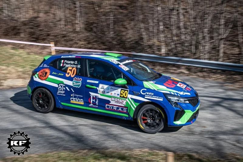 RALLY - Gabriele Priante e il navigatore Mattia Pastorino sul gradino più alto del podio al Ronde - FOTO