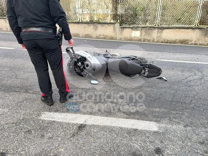 FORNO CANAVESE - Scontro auto-moto sulla provinciale: centauro ancora in coma - FOTO