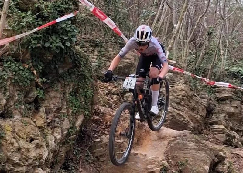 FRONT CANAVESE - Gli atleti del Rock Bike Team impegnati in Liguria - FOTO