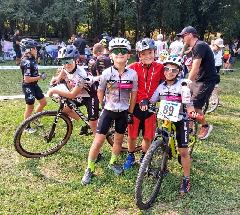 FRONT CANAVESE - Eliminator, Granfondo e Giovanissimi: gli atleti del Rock Bike Team strappano applausi