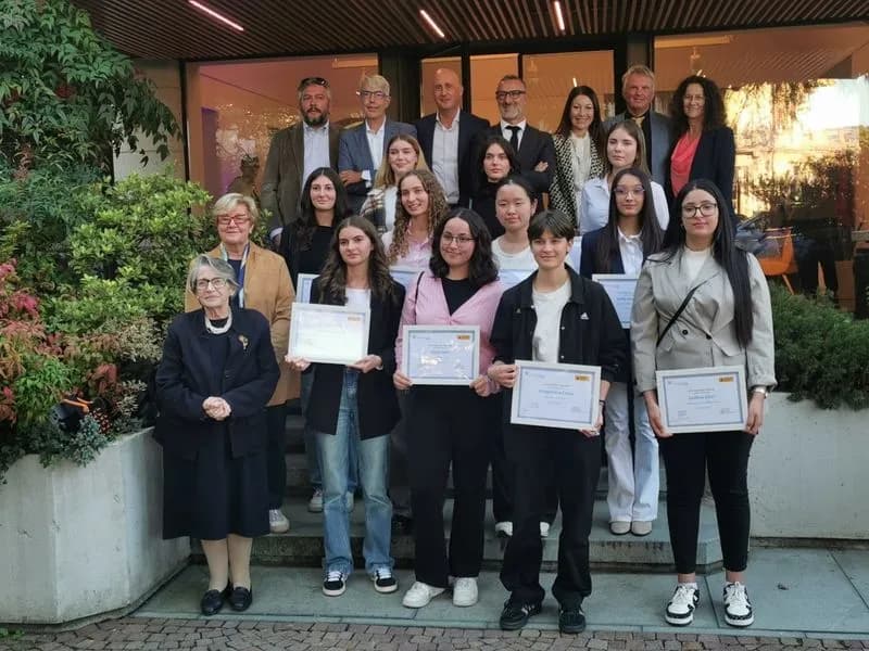 IVREA - Confindustria Canavese, premiate con borse di studio 11 studentesse - FOTO