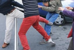 IVREA - Genitore aggredito da tre ragazzi vicino allo stadio della canoa: intervengono i carabinieri