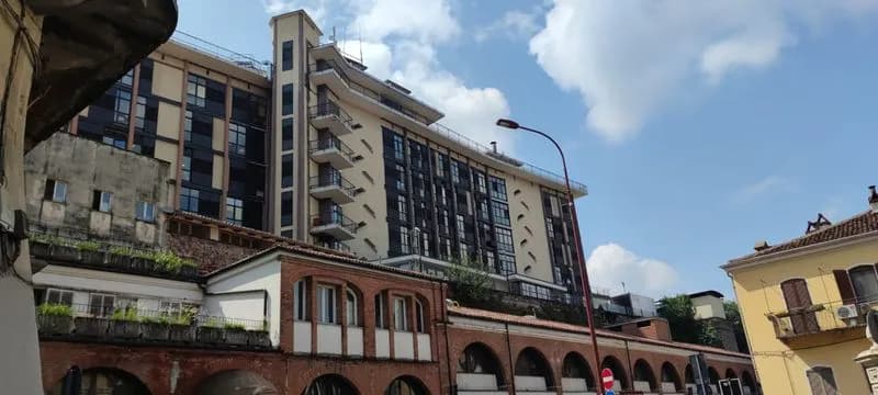 IVREA - Anziana cade dal letto in ospedale e si rompe il femore: Asl To4 condannata a 148mila euro di risarcimento