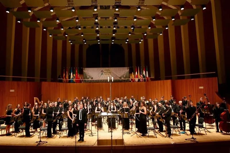 CANAVESE - Ottanta giovani musicisti saranno protagonisti a Valencia con l'orchestra giovanile di fiati «InCrescenDO»