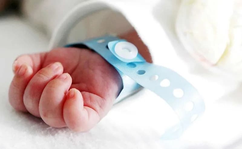 CANAVESE - Continuano inesorabilmente a diminuire i nuovi nati negli ospedali di Ivrea, Chivasso e Ciriè