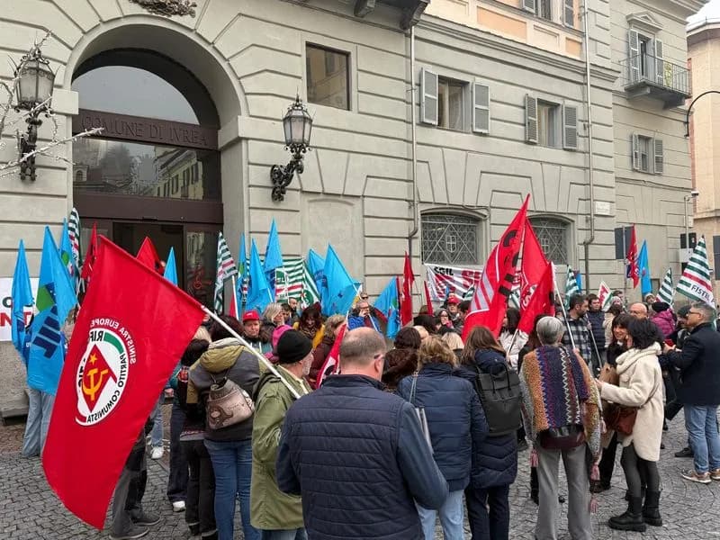 IVREA - Sindacati in Regione sulla delicata vicenda della «Telecontact Center», azienda del gruppo Tim destinata alla cessione