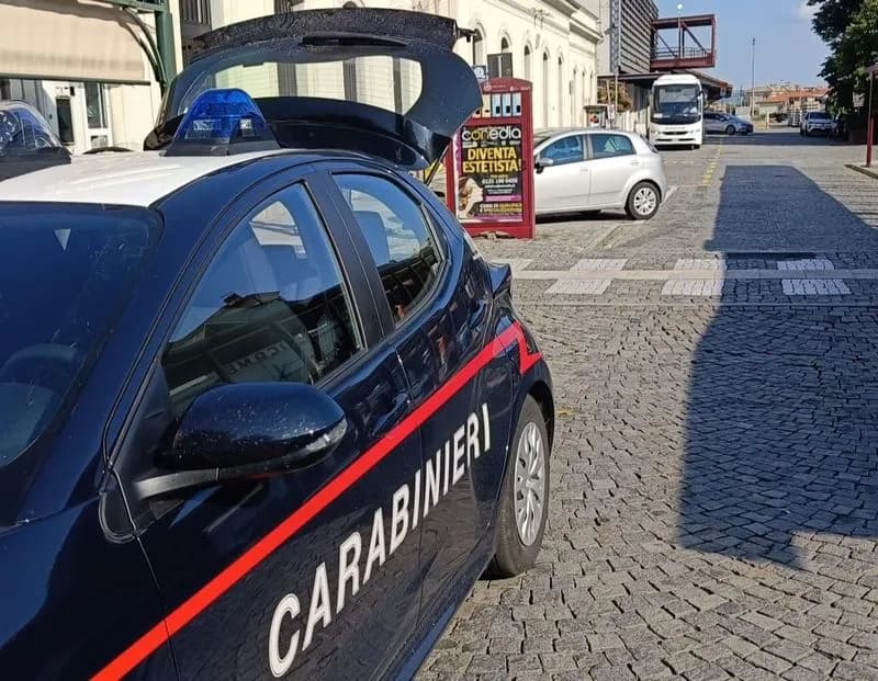 IVREA - Zona rossa, maxi operazione di controllo: una dozzina di allontanamenti in un solo giorno